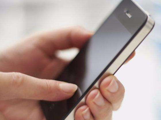 Ap&oacute;s receber mais de 90 liga&ccedil;&otilde;es de cobran&ccedil;a, cliente &eacute; indenizada em R$ 2.500