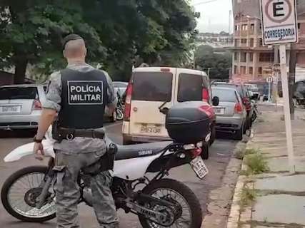 Batalhão de Choque leva presos em operação para a Corregedoria da PM