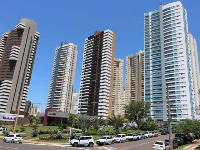 Em &ldquo;caminho sem volta&rdquo; para o alto, Capital se aproxima dos mil pr&eacute;dios