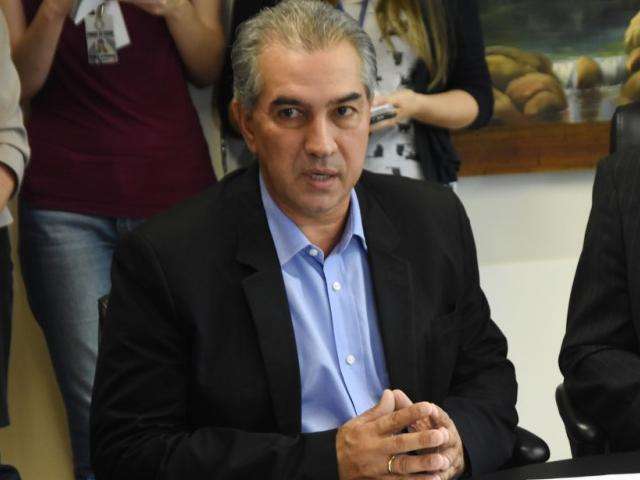 Reinaldo reitera abono, mas diz que mant&eacute;m di&aacute;logo com servidores