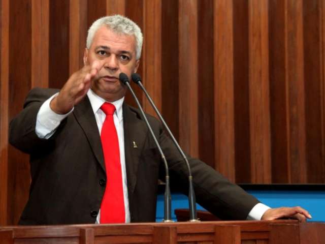 Ap&oacute;s pol&ecirc;mica, deputado desiste de &quot;Bolsa CNH&quot; para ex-presidi&aacute;rios 