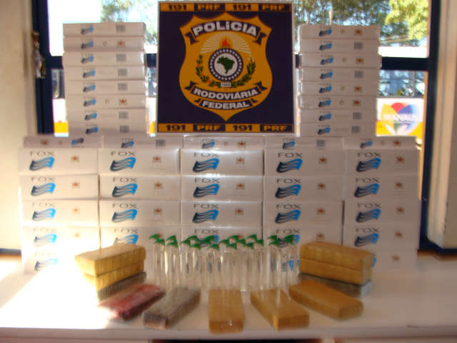  Pol&iacute;cia apreende cigarros, maconha e lan&ccedil;a perfumes contrabandeados do Paraguai 