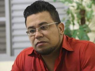 José Flávio Arce é candidato a prefeito e participou de entrevista hoje no Campo Grande News. (Foto: Fernando Antunes)