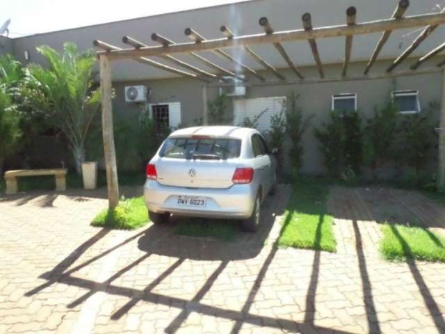 Empres&aacute;rio acorrenta ve&iacute;culos para receber d&iacute;vida de 250 mil de cons&oacute;rcio