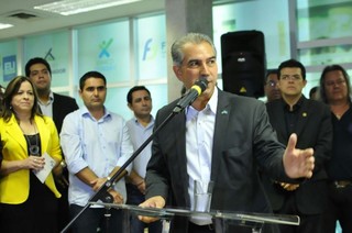 Governador Reinaldo Azambuja participou de inauguração e destacou importância de investir no trabalhador. (Foto: Alcides Neto)