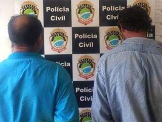 Ambos também são investigados por incêndios em residências na zona rural. (Foto: Polícia Civil/ Divulgação)