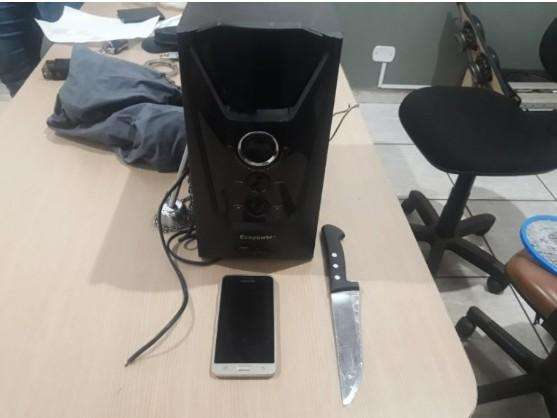 Homem matou vendedora de espetinho para roubar celular, som e DVD 