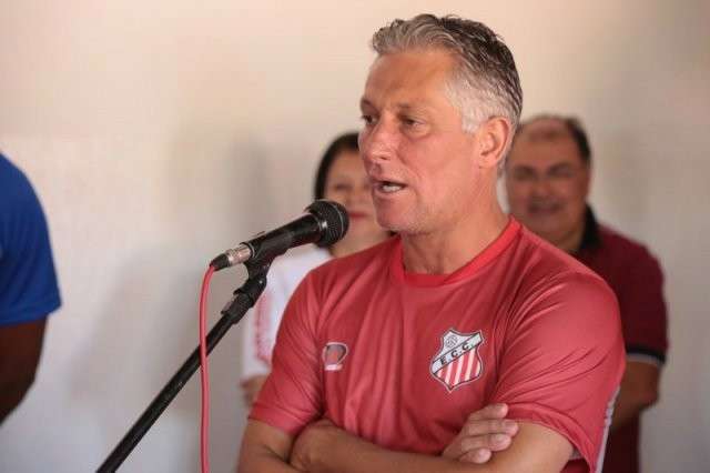 Com campanha irregular, Comercial demite t&eacute;cnico M&aacute;rcio Bittencourt