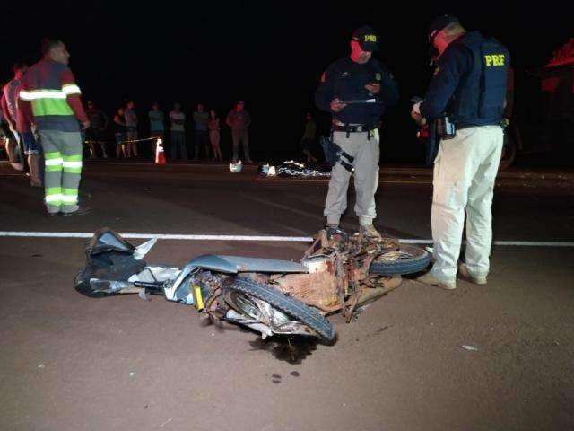 Motociclista morre ao bater de frente com caminh&atilde;o na BR-163