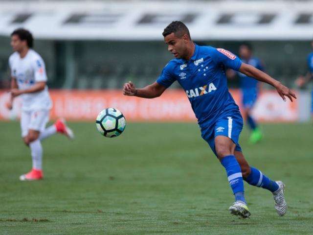 Cruzeiro bate o Santos por 1 a 0 e assume a lideran&ccedil;a da s&eacute;rie A do Brasileir&atilde;o