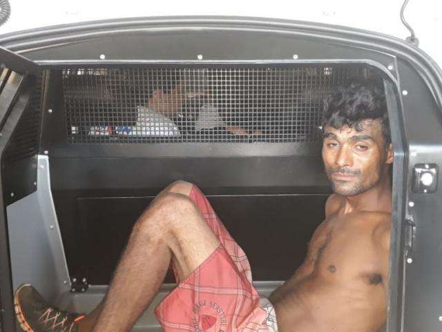 Tratorista &eacute; preso ap&oacute;s assaltar 3 mulheres com arma de brinquedo  