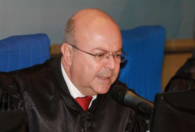 Ronaldo Chadid n&atilde;o se d&aacute; por impedido, mas TCE adia vota&ccedil;&atilde;o sobre Bernal