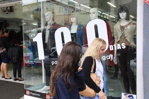 Frio movimenta comércio e eleva vendas de roupas em até 50% 