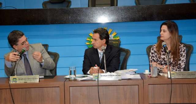Parlamentares interrompem CPI para fazer reuni&atilde;o fechada com operadoras