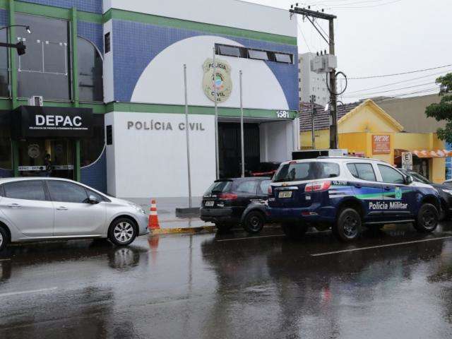 Guardas municipais s&atilde;o flagrados com drogas e levados para delegacia