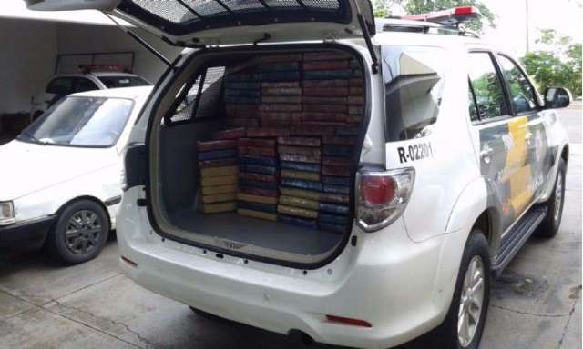 Adolescente de MS &eacute; apreendido em SP com carro carregado de maconha