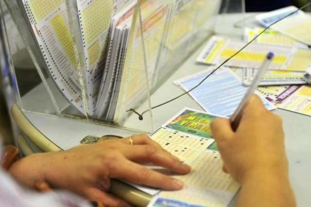 Loterias da Caixa j&aacute; arrecadaram mais de R$ 10,9 bilh&otilde;es em 2017