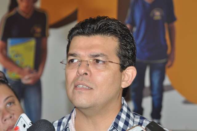 Olarte vai deixar para &uacute;ltima hora an&uacute;ncio se fica ou sai do PP