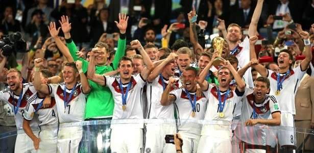 Fifa faturou R$ 16 bilh&otilde;es com a Copa do Mundo no Brasil, diz jornal