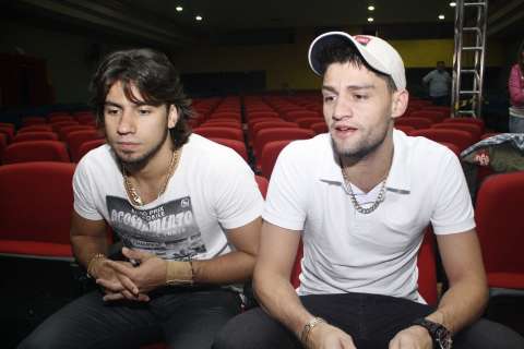 Munhoz e Mariano escolhem o Teatro Dom Bosco para gravar 1º clipe romântico 
