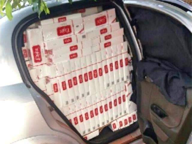 Carga de cigarros do Paraguai e avaliada em R$ 65 mil &eacute; apreendida pela pol&iacute;cia