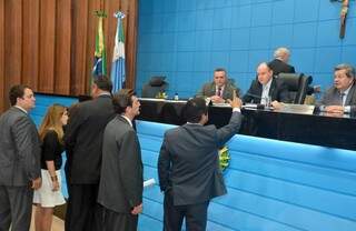 Deputados assinam PEC que prevê envio de LDO com 45 dias de antecedência (Foto: Roberto Higa/ALMS)