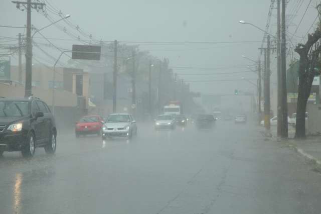 Munic&iacute;pio de MS teve 23 mil&iacute;metros de chuva durante a madrugada