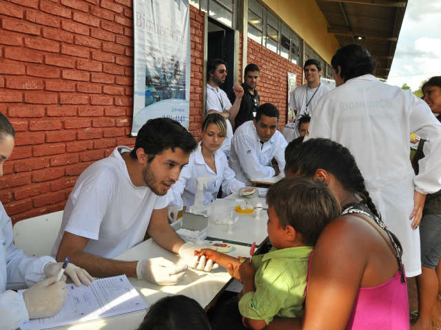  V&aacute;rios servi&ccedil;os s&atilde;o oferecidos no encerramento da Semana dos Povos Ind&iacute;genas
