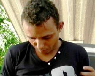 Thiago já possui já possui extensa ficha criminal por tráfico de drogas. (Foto: Rádio Caçula).