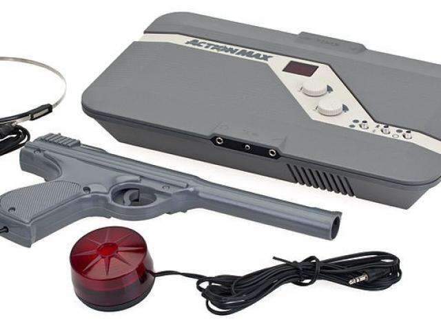 Conhe&ccedil;a o Action Max, o videogame que usava jogos em fitas VHS