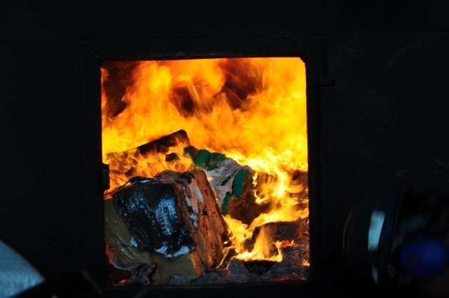 Mais de 4 toneladas de droga s&atilde;o incineradas em frigor&iacute;fico