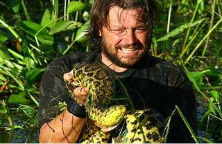 Biólogo é conhecido por se aventurar em expedições selvagens a procura de animais exóticos (Foto: Divulgação)