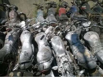 Suposto incêndio criminoso destrói motocicletas em pátio do Detran