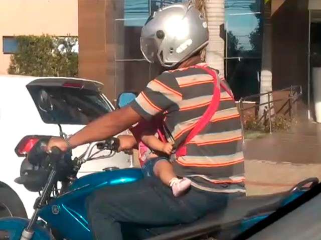 Tumulto em bares perto da UFMS e beb&ecirc; em moto s&atilde;o v&iacute;deos mais vistos