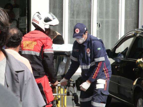 Alvo de atirador continua em estado grave no CTI da Santa Casa