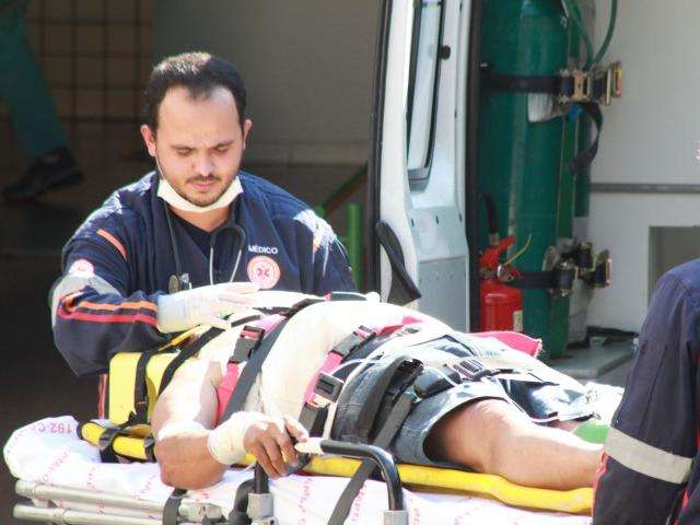 V&iacute;tima de acidente a&eacute;reo chega &agrave; Campo Grande e &eacute; encaminhada para Santa Casa