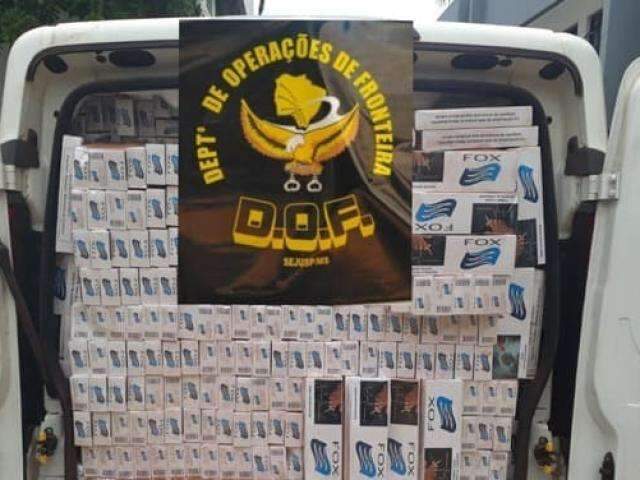 Pol&iacute;cia apreende 3,5 mil pacotes de cigarro contrabandeados em Fiorino
