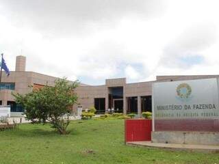 Sede da Receita Federal em Campo Grande (Foto: Campo Grande News/Arquivo)