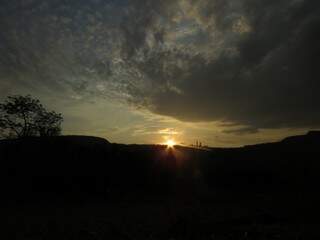 O sol visto do alto. (Foto: Miwa Fabiane)