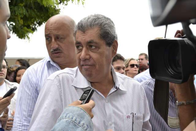  Andr&eacute; diz que falta colocar no papel proposta de reajuste da PM