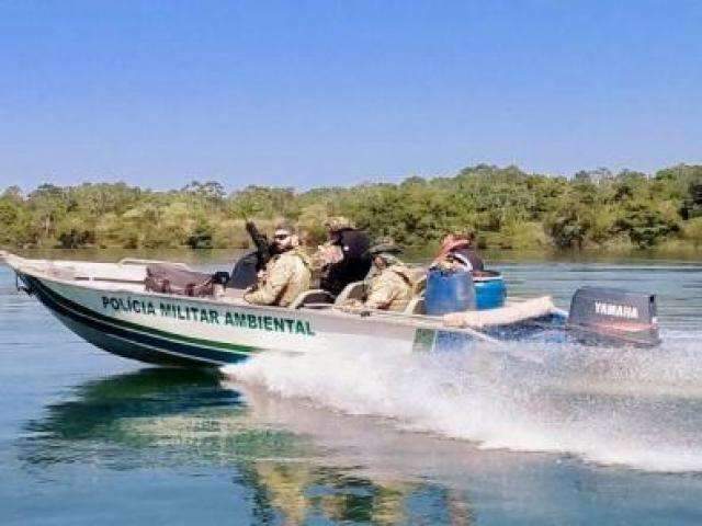 PF e PMA percorrem 400 km de rios e flagram 6 pescadores