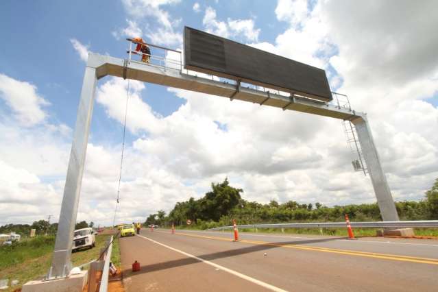 CCR MSVia instala segundo painel de informa&ccedil;&otilde;es em Eldorado