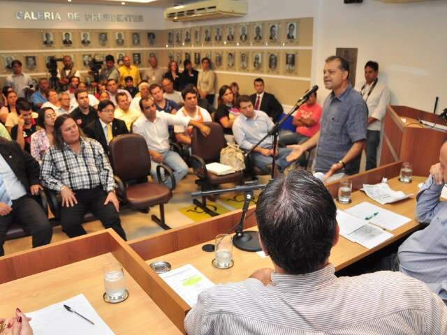  Mesmo com altera&ccedil;&atilde;o na lei, falta de licen&ccedil;a impede shows, diz Semadur