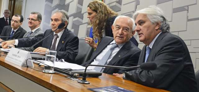 Para Delc&iacute;dio, audi&ecirc;ncias na CAE mostra disposi&ccedil;&atilde;o do Governo em dialogar