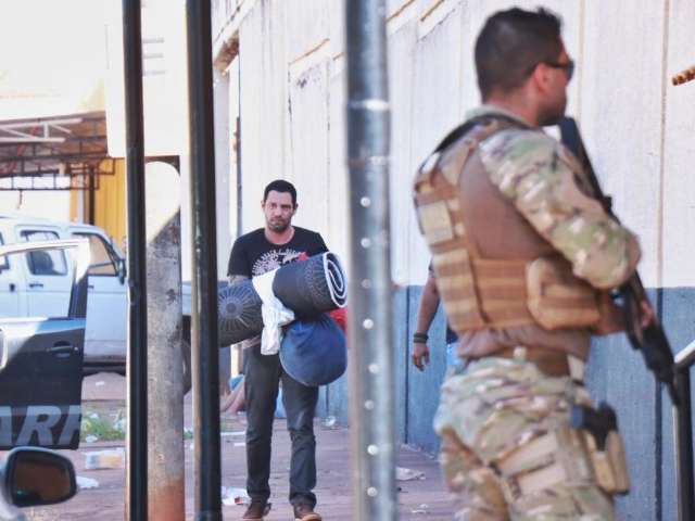 Presos, guardas suspeitos de mil&iacute;cia s&atilde;o afastados da corpora&ccedil;&atilde;o