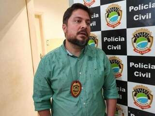 Delegado Bruno Urban investigou caso pela 6ª Delegacia de Polícia (Foto: Clayton Neves)