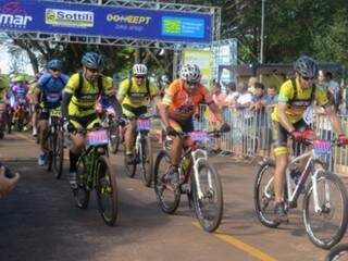 Evento de mountain bike ocorre em Aral Moreira (Foto: Divulgação - FMSC))