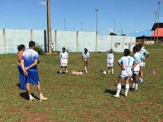 Meninas das Moreninhas treinam no Parque Jacques da Luz (Foto: Divulgação)