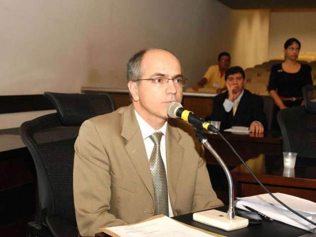  Ap&oacute;s nova reuni&atilde;o, trabalhadores refor&ccedil;am den&uacute;ncias contra construtoras
