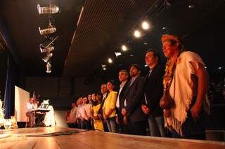 Cerimônia de assinatura do novo plano foi realizada nesta segunda-feira, no Centro Cultural Octávio Guizzo. (Foto: Fernando Antunes)